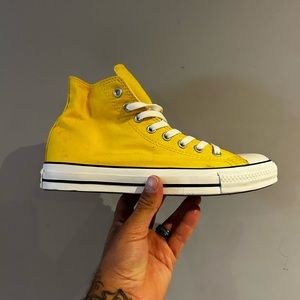 Brand New Yellow High Top Converse - sz 8